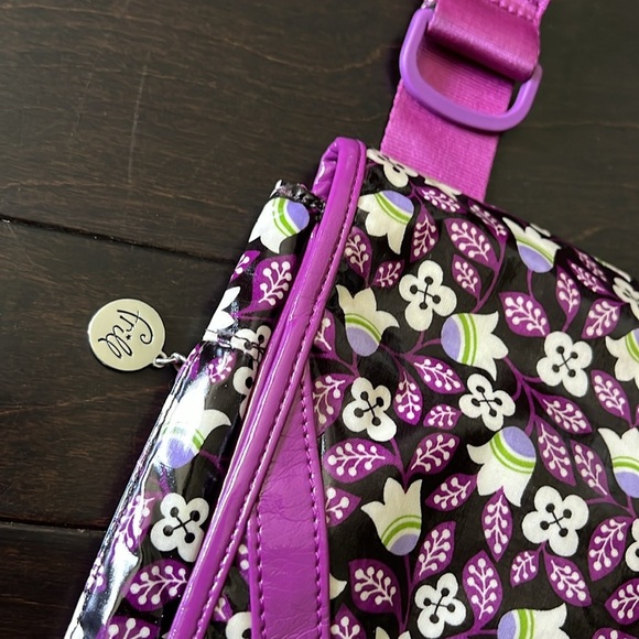 Frill by Vera Bradley messenger bag EUC - Picture 3 of 16